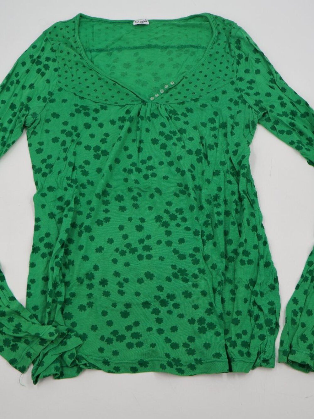 Splendid Shamrock Print Henley Top Womens Large Green Long Sleeve Clover